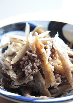 手早く美味しい副菜　ごぼうの肉きんぴら-レシピのメイン写真