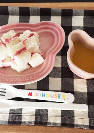 離乳食後期〜 いちごヨーグルトサンド-レシピのメイン写真