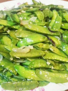 甘豆と玉ねぎの簡単セサミオイル炒め-レシピのメイン写真