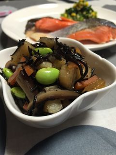 ほくほく山芋とヒジキの煮物-レシピのメイン写真