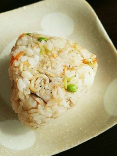 しらすと桜えびのおにぎり♪-レシピのメイン写真