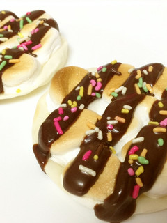 ギョーザの皮で簡単チョコマシュマロピザ-レシピのメイン写真