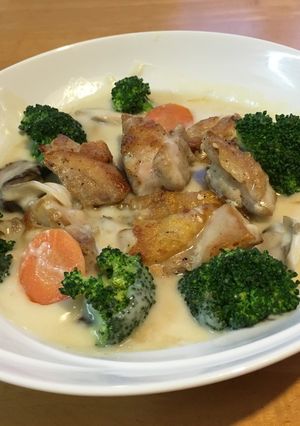 カリカリ鶏肉のクリーム煮-レシピのメイン写真