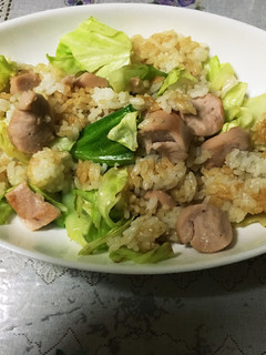 キャベツと魚肉ソーセージのチャーハン-レシピのメイン写真