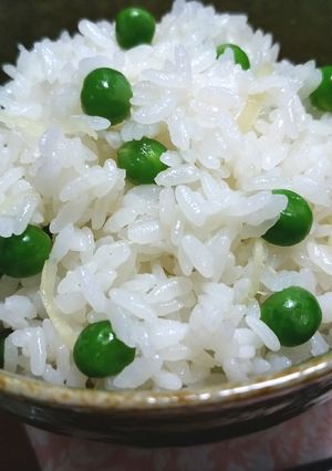 艶々シワなしグリンピースと生姜のご飯-レシピのメイン写真
