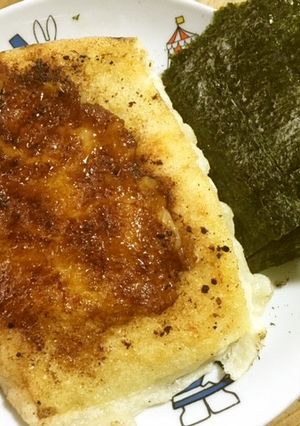 餅好きさんへ！フライパンバターじょうゆ餅-レシピのメイン写真