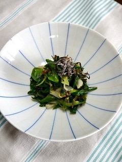 簡単!葉たまねぎの塩こんぶ炒め-レシピのメイン写真