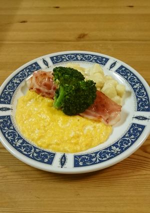 ジャガイモのミルク煮とスクランブルエッグ-レシピのメイン写真
