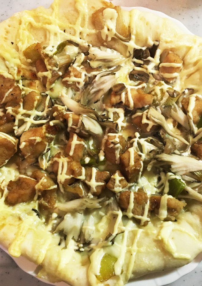鶏肉と舞茸の和風ピザ-レシピのメイン写真