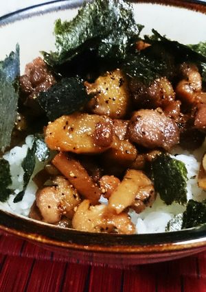 鶏肉簡単！親鳥のかしわバター丼-レシピのメイン写真