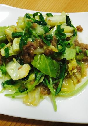豆苗とキャベツの味噌肉ダレのトロ煮-レシピのメイン写真