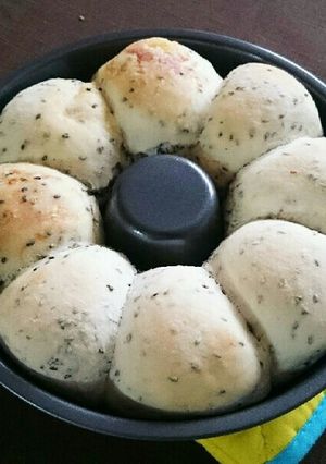 もちもち!チーズセサミの手捏ねちぎりパン-レシピのメイン写真