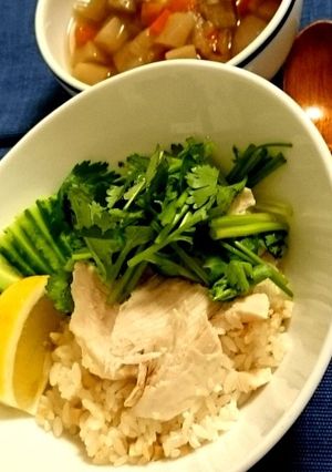 サラダチキンでカオマンガイ風炊き込みご飯-レシピのメイン写真