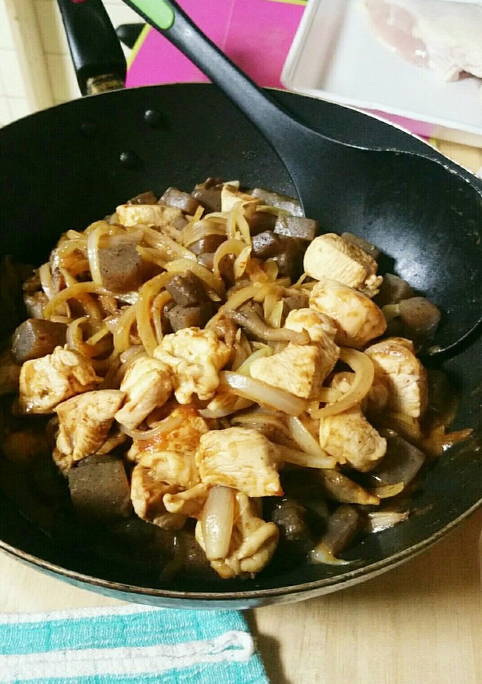 簡単☆蒟蒻と鶏むね肉の味噌炒め-レシピのメイン写真