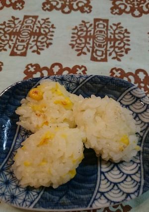 離乳食完了期 くずれにくいコーンおにぎり-レシピのメイン写真