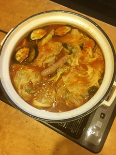 〆まで美味しいわが家のトマト鍋-レシピのメイン写真