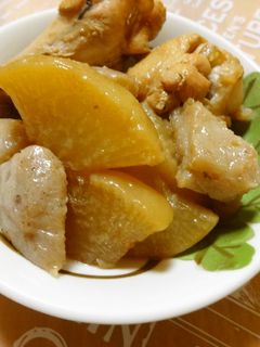 大根と鶏手羽元とこんにゃく煮-レシピのメイン写真