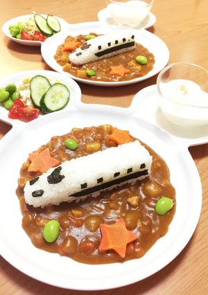 2歳の誕生日✩新幹線✩カレーライス-レシピのメイン写真