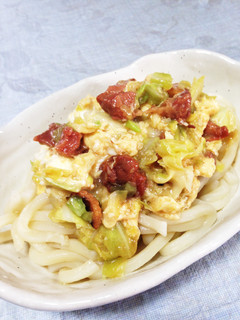 5分で完成!レンジで焼鳥缶親子うどん-レシピのメイン写真