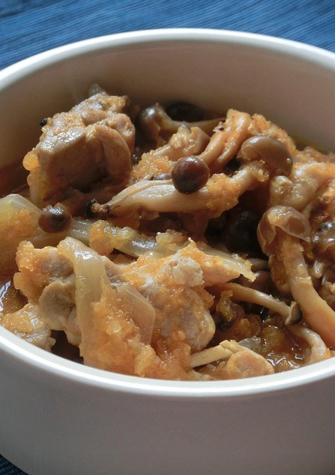 鶏肉の玉ねぎと人参のおろし煮-レシピのメイン写真