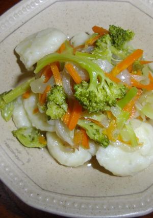ジャガイモのニョッキ、野菜ソース掛け-レシピのメイン写真