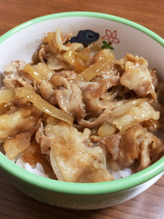 フライパンで30分!簡単★こってり豚丼-レシピのメイン写真