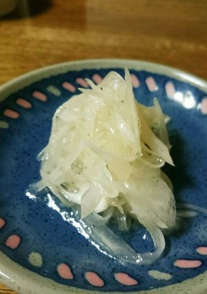 展開いっぱい♪玉ねぎのドレッシング漬け-レシピのメイン写真
