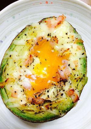 とろーり卵のアボカドチーズ焼き-レシピのメイン写真