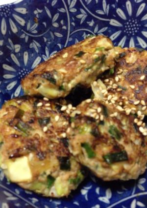 残った餃子のタネで中華風ハンバーグ-レシピのメイン写真