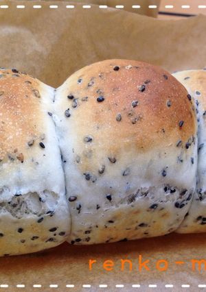 黒ごまたっぷり♡ミニ食パン-レシピのメイン写真