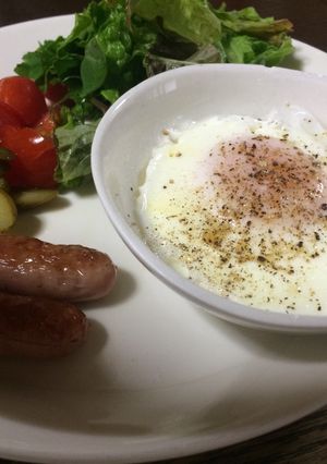 レンジで簡単!ベーコン入りココットエッグ-レシピのメイン写真
