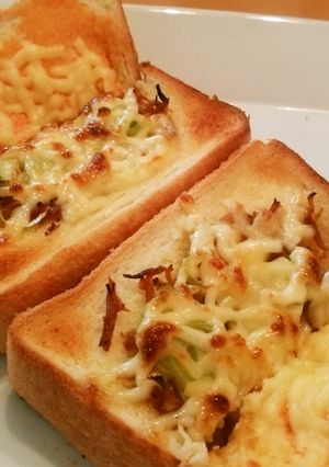 ちりめん山椒のせ☆和とーすと☆-レシピのメイン写真