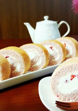 春色♪いちごのロールケーキ-レシピのメイン写真