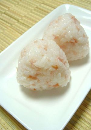 ハムだけ☆おにぎり♪-レシピのメイン写真