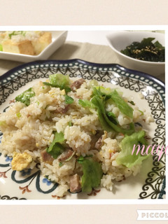 レタスを大胆に入れたチャーハン-レシピのメイン写真