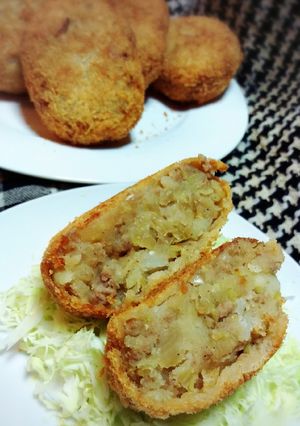 キャベツたっぷり♪お肉屋さんのコロッケ♪-レシピのメイン写真