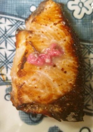 さくらの塩漬けと甘酒のぶり焼き　簡単　　-レシピのメイン写真
