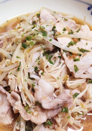 豚肉ともやしの和風梅肉蒸し-レシピのメイン写真