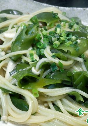 【生めかぶパスタ＆スープ】磯の香り♪-レシピのメイン写真