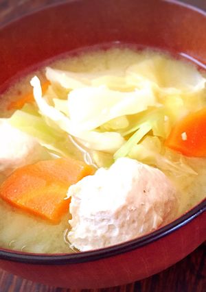 ☆生姜香る〜鶏団子お味噌汁☆-レシピのメイン写真