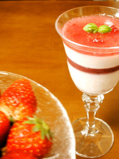 簡単☆いちごムース♪-レシピのメイン写真
