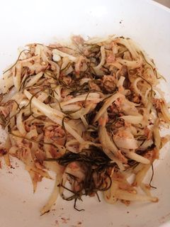 大根皮とツナの炒め物-レシピのメイン写真