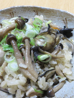 カキときのこの混ぜご飯-レシピのメイン写真