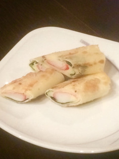 カニカマの餃子の皮巻き おつまみにも!-レシピのメイン写真