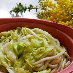 รูปของ ずぼら♡やみつきキャベツうどん