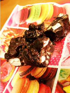 フルグラとマシュマロのブロックチョコ-レシピのメイン写真