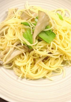 簡単美味 舞茸と小松菜のペペロンチーノ-レシピのメイン写真