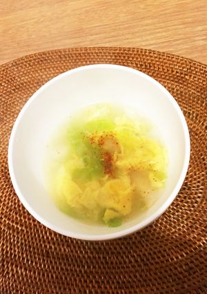 餃子の皮と春キャベツの中華スープ-レシピのメイン写真