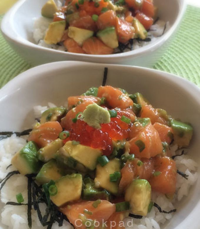 ハワイアン風サーモン＆イクラの親子ポキ丼-レシピのメイン写真