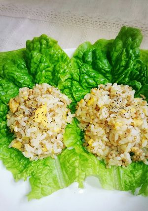 ☆ガーリック炒飯*サンチュ巻き☆-レシピのメイン写真
